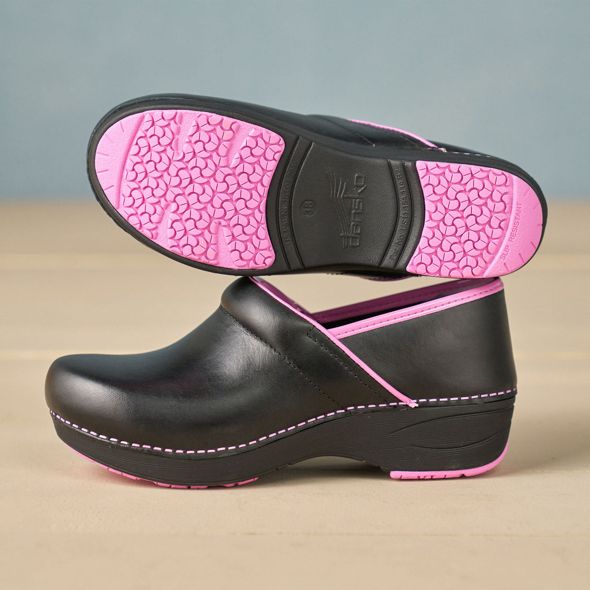 Dansko Premium / XP 2.0 Black/Pink Leather