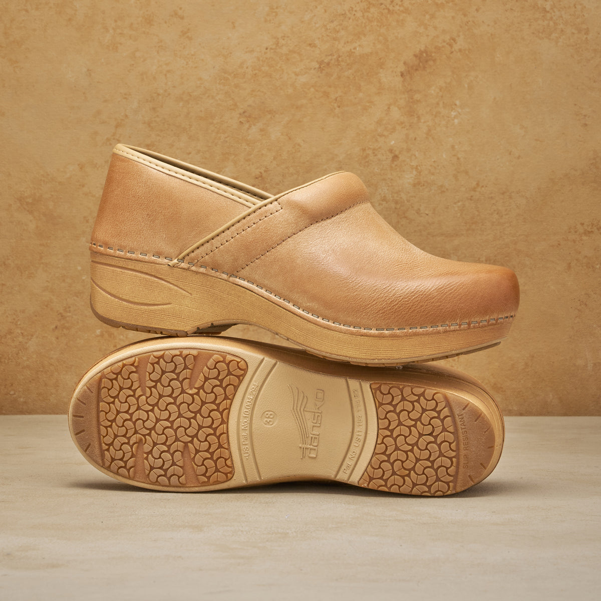 Dansko Great Value / XP 2.0 Honey Distressed