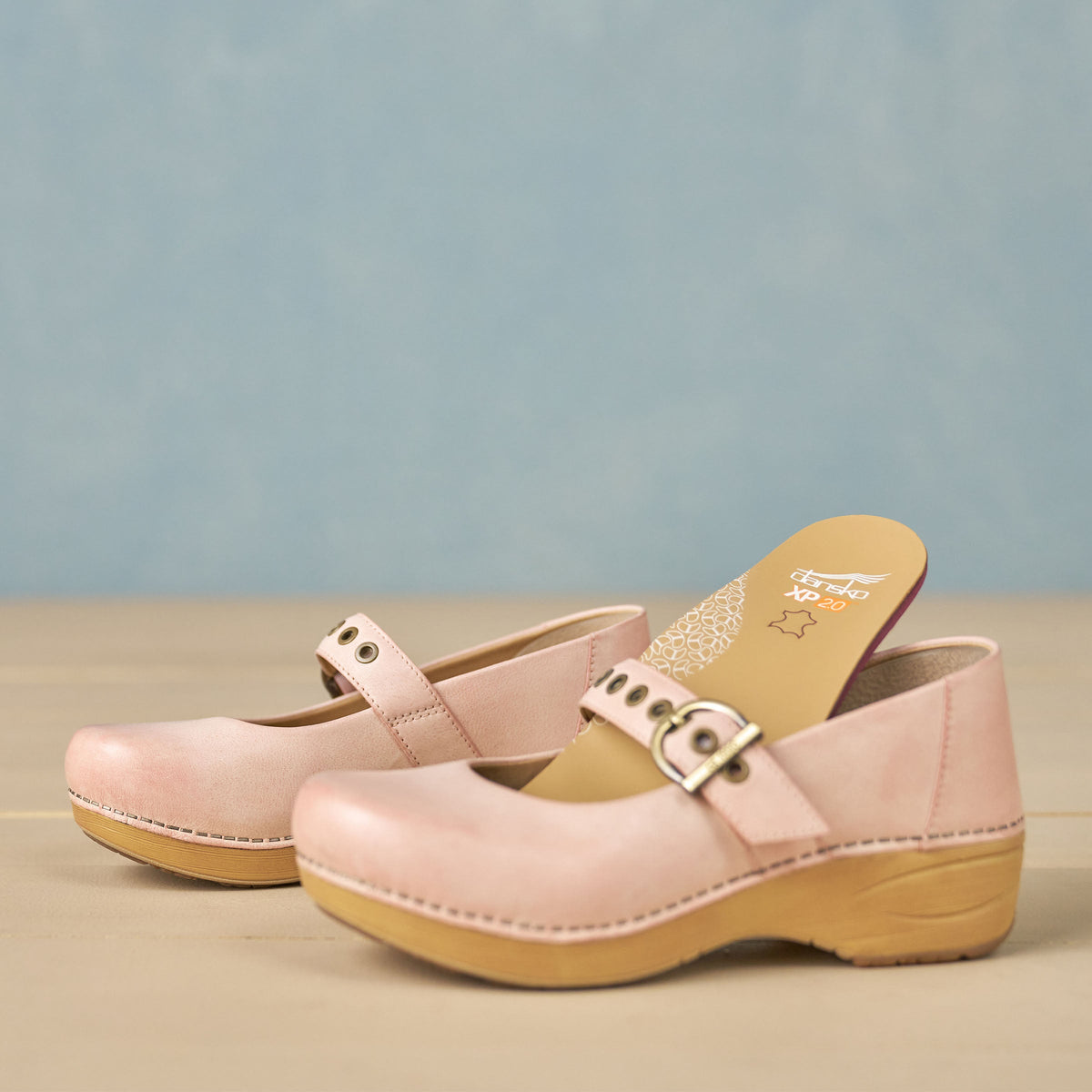 Dansko Everyday / XP 2.0 Mary Jane Clog Pink Leather