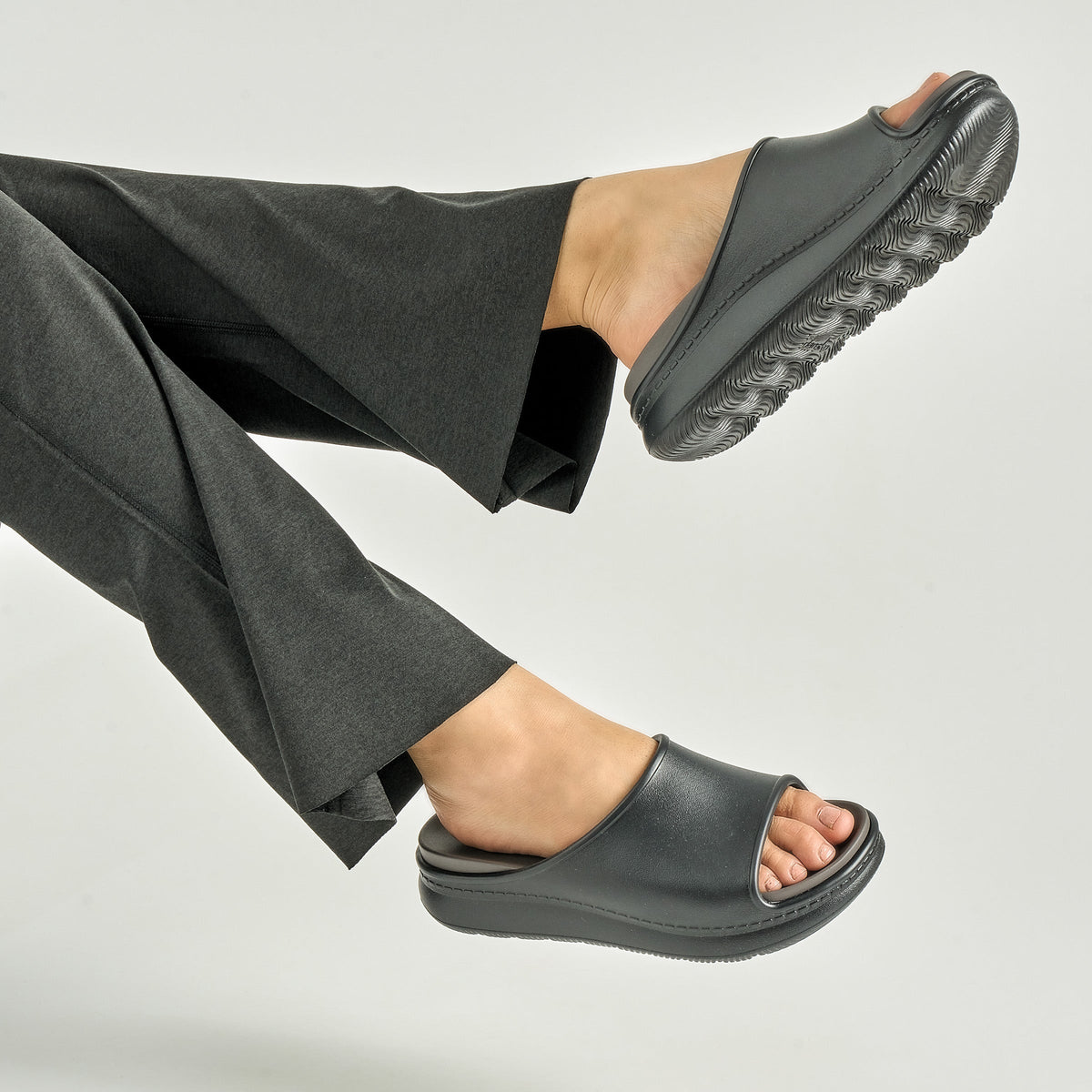 Dansko Customer Favorite / Devyn Black Molded