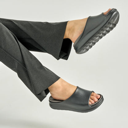 Dansko Customer Favorite / Devyn Black Molded