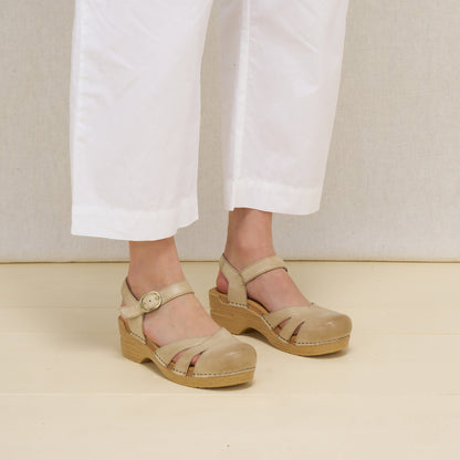 Dansko Popular / Margreta Biscotti Leather