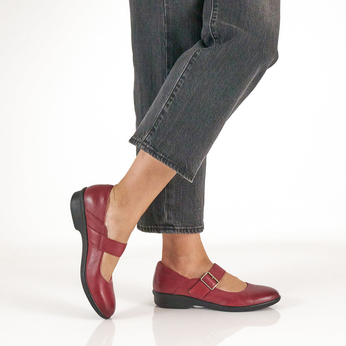 Dansko Deals / Collette Red Burnished Nubuck
