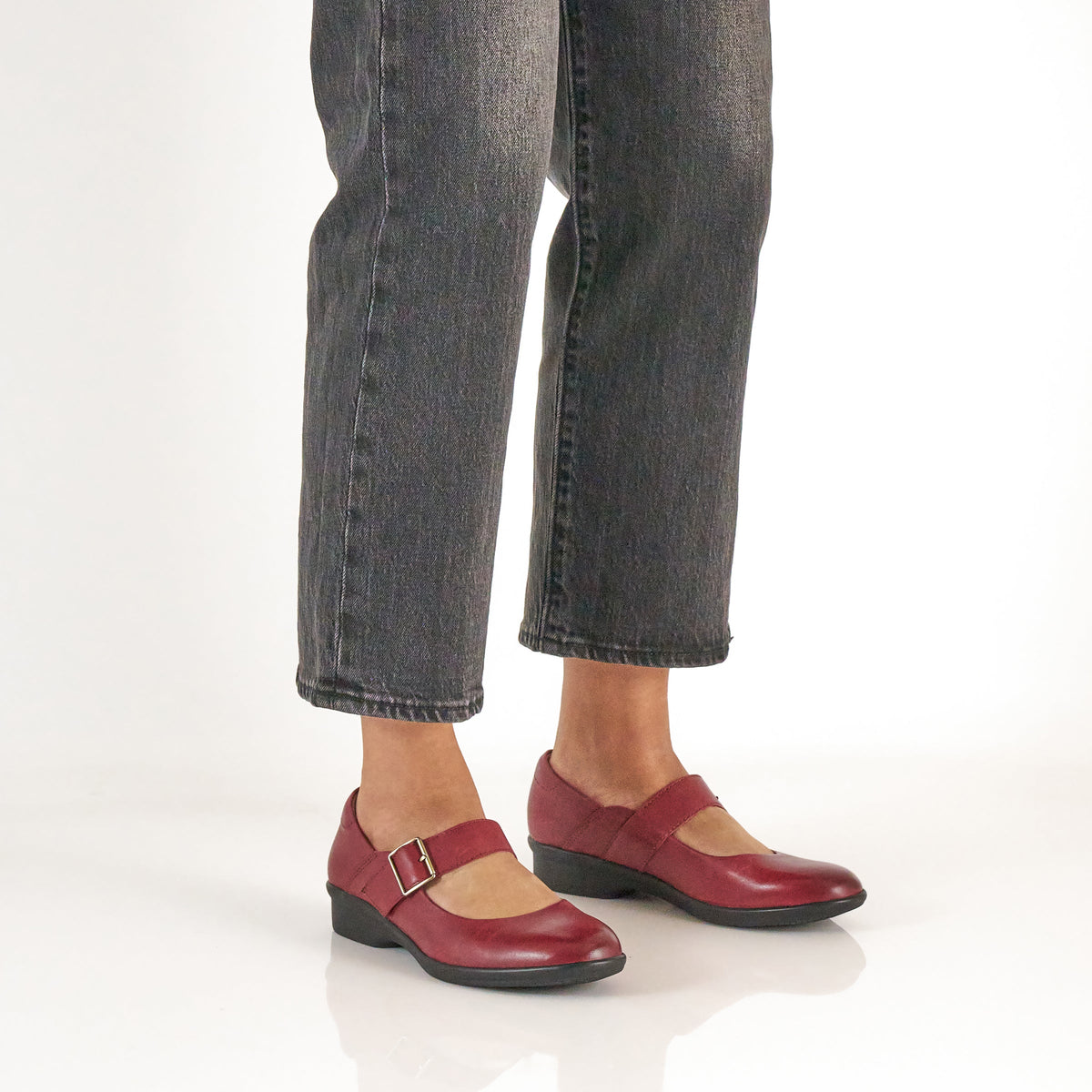 Dansko Deals / Collette Red Burnished Nubuck