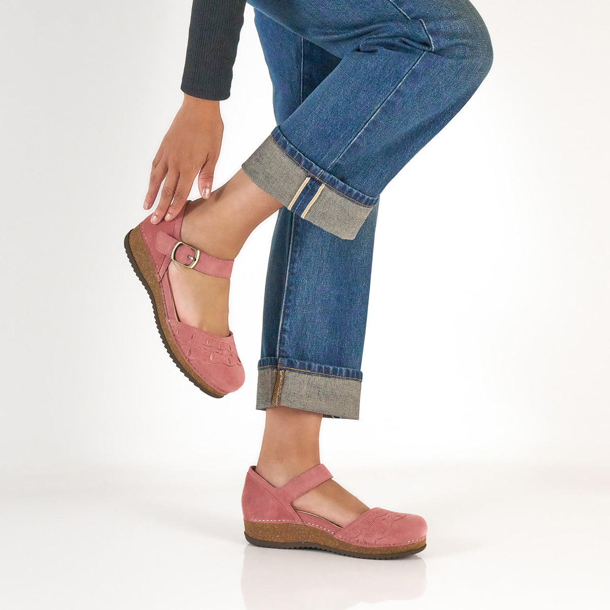 Dansko Trusted / Mae Ash Rose Embroidered Suede