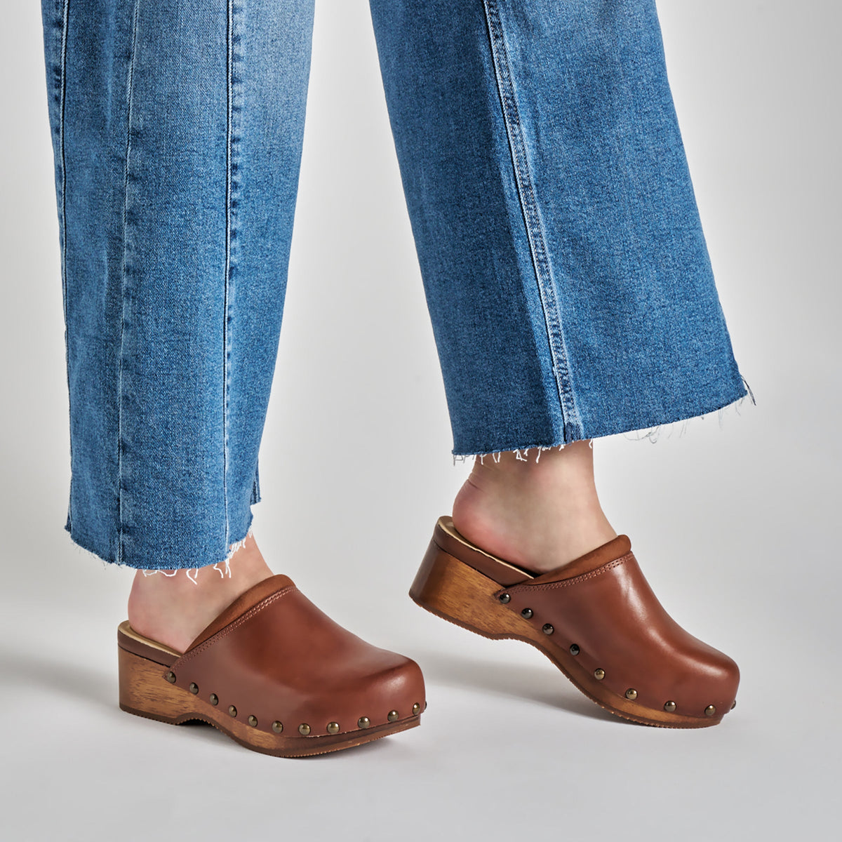 Dansko Recommended / Andie Tan Calf