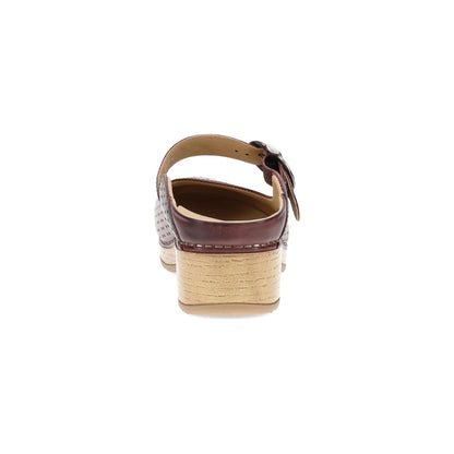 Dansko Classic / Blaire Clog Sangria