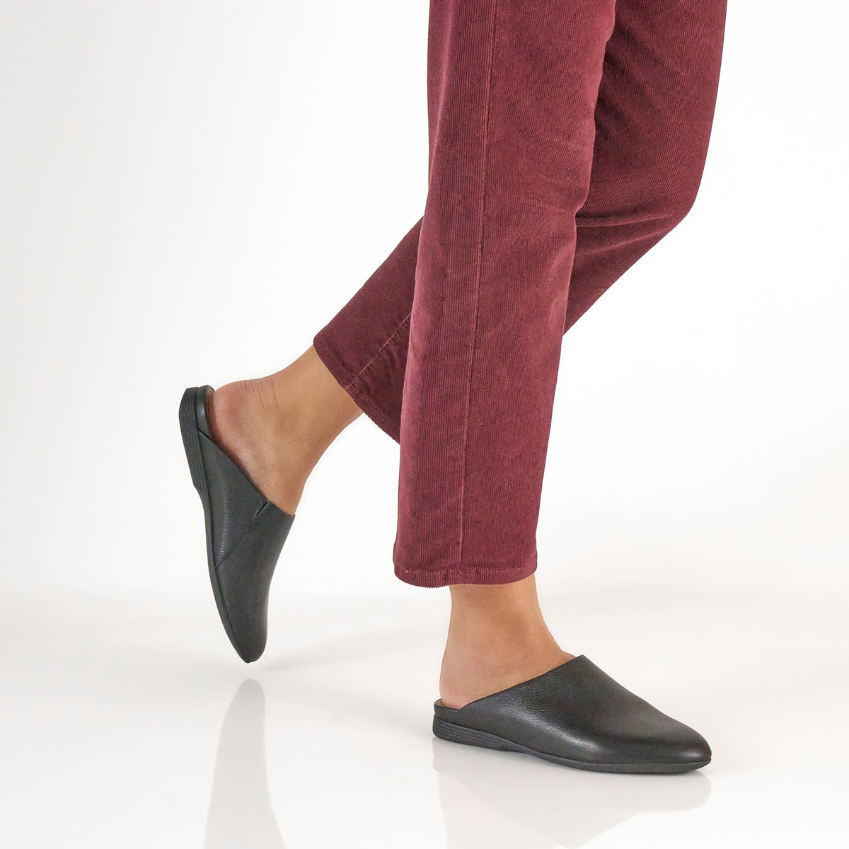 Dansko Featured / Lysa Black Leather
