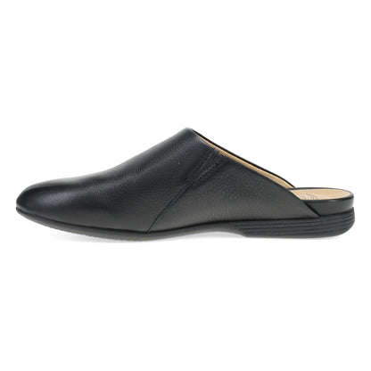 Dansko Featured / Lysa Black Leather