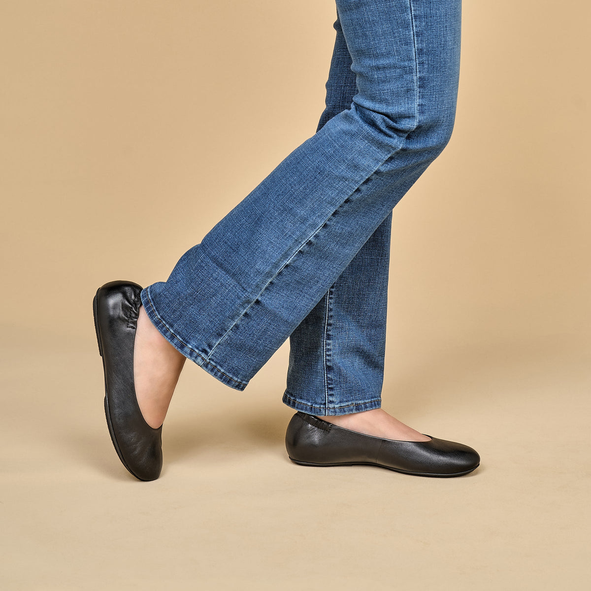 Dansko Discount / Mollie Black Nappa