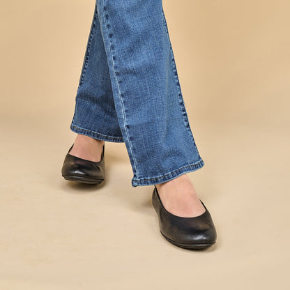 Dansko Discount / Mollie Black Nappa