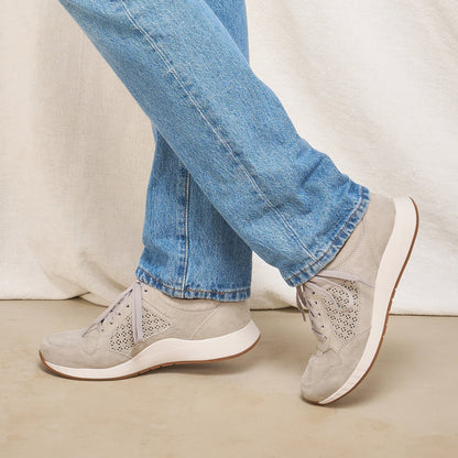 Dansko Recommended / Catie Grey Suede