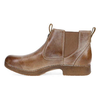 Dansko Classic / Michele Tan Waxy Brush Off
