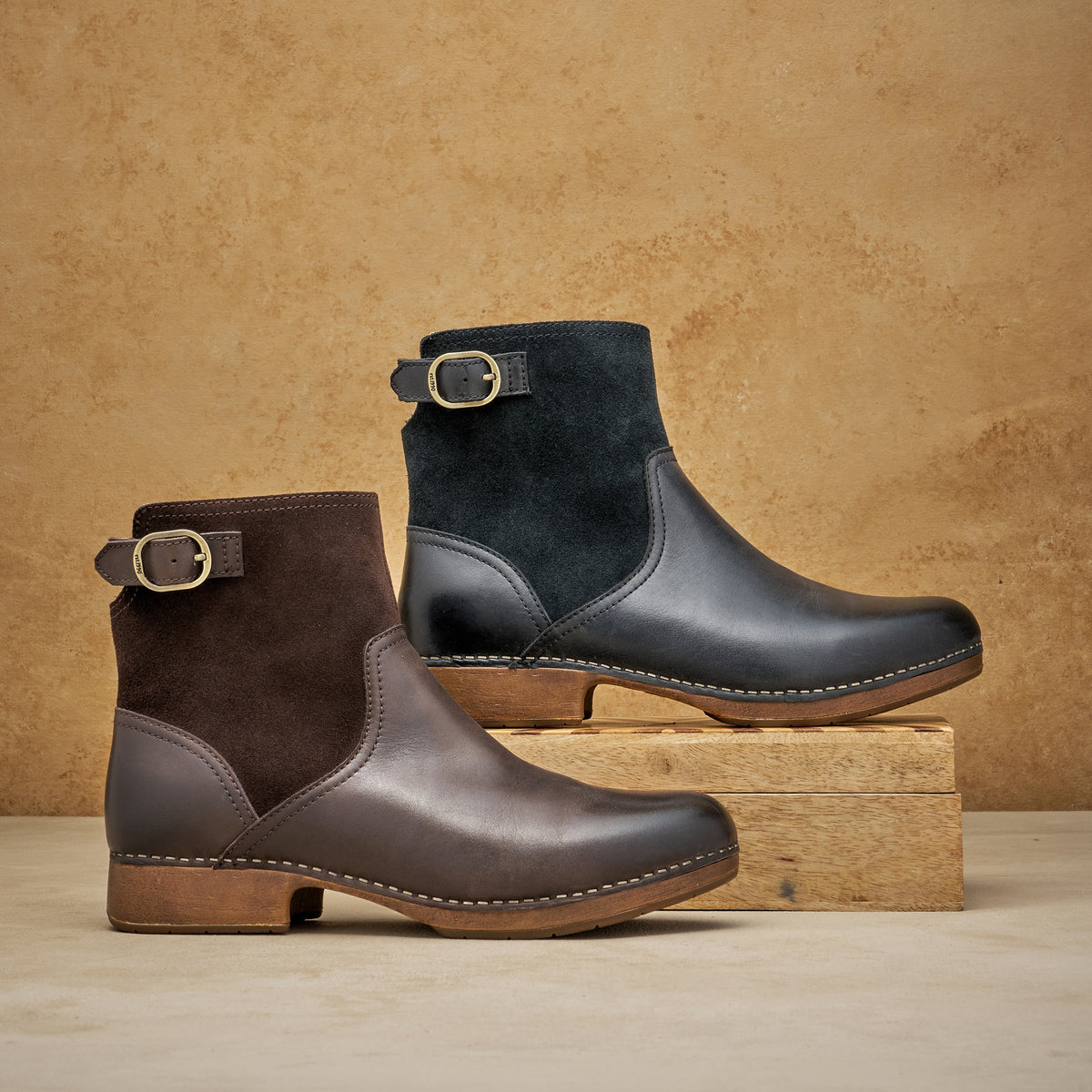 Dansko Discount / Monique Black Burnished Calf