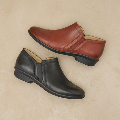 Dansko Top Pick / Cheryl Wide Black Burnished Nubuck