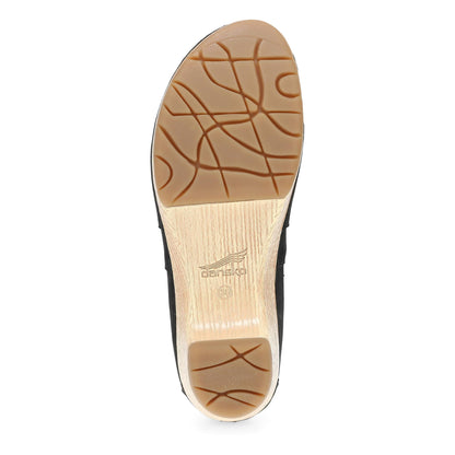 Dansko Featured / Lane Black Milled Nubuck