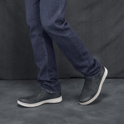 Dansko Trusted / Trent Black Burnished Suede