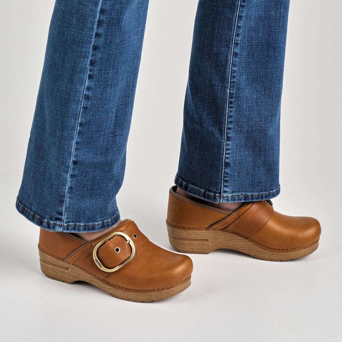 Dansko Value / Pearson Tan Tumbled