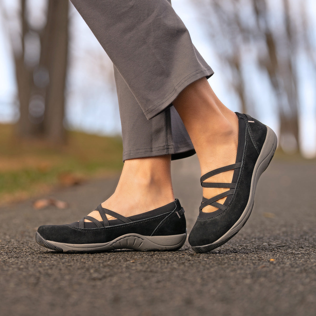 Dansko Special Offer / Harper Black Suede