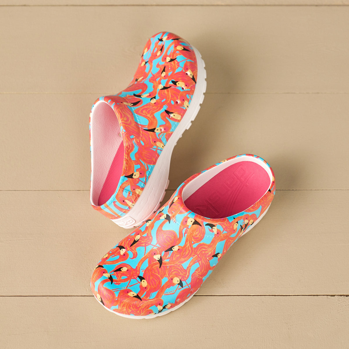 Dansko Quality / Kane Flamingo