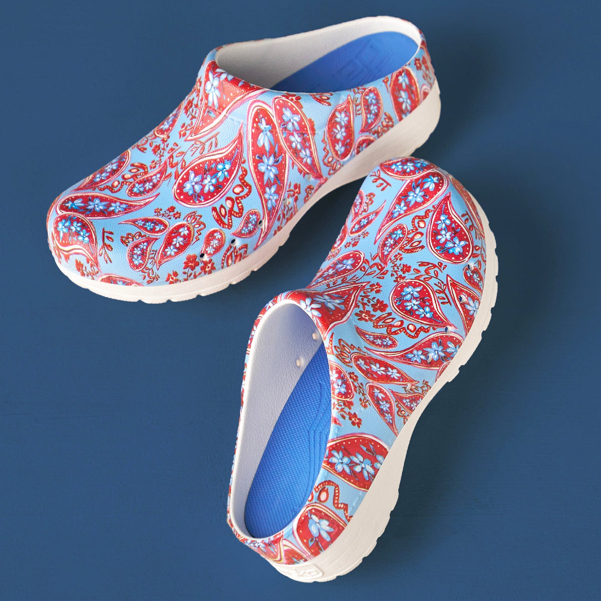 Dansko Hot Sale / Kane Paisley Bandana