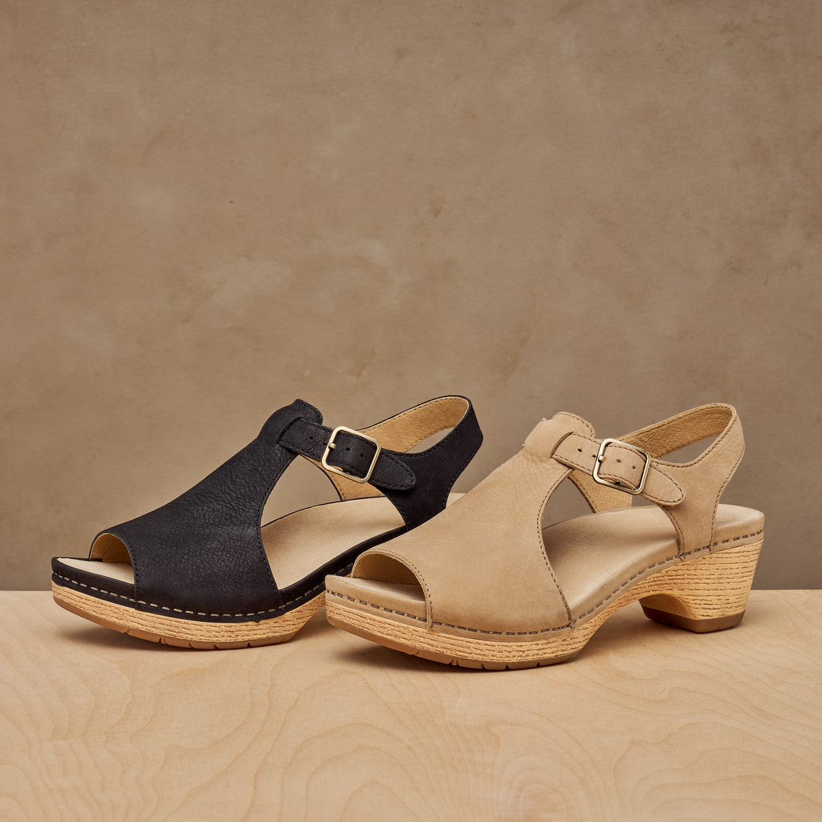 Dansko Classic / Laverne Black Milled Nubuck