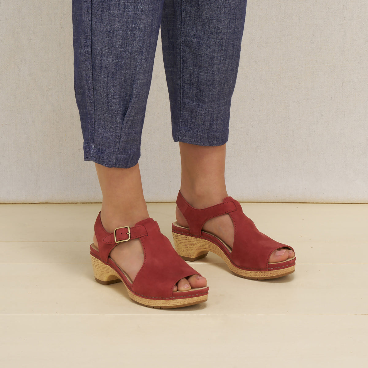 Dansko Customer Favorite / Laverne Paprika Nubuck