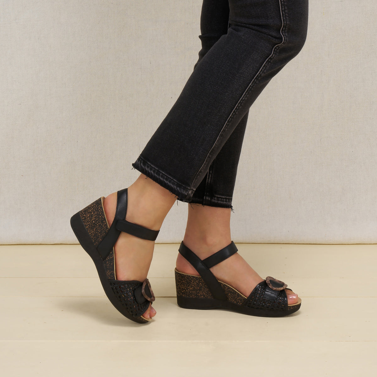 Dansko Smart Buy / Stella Black Woven