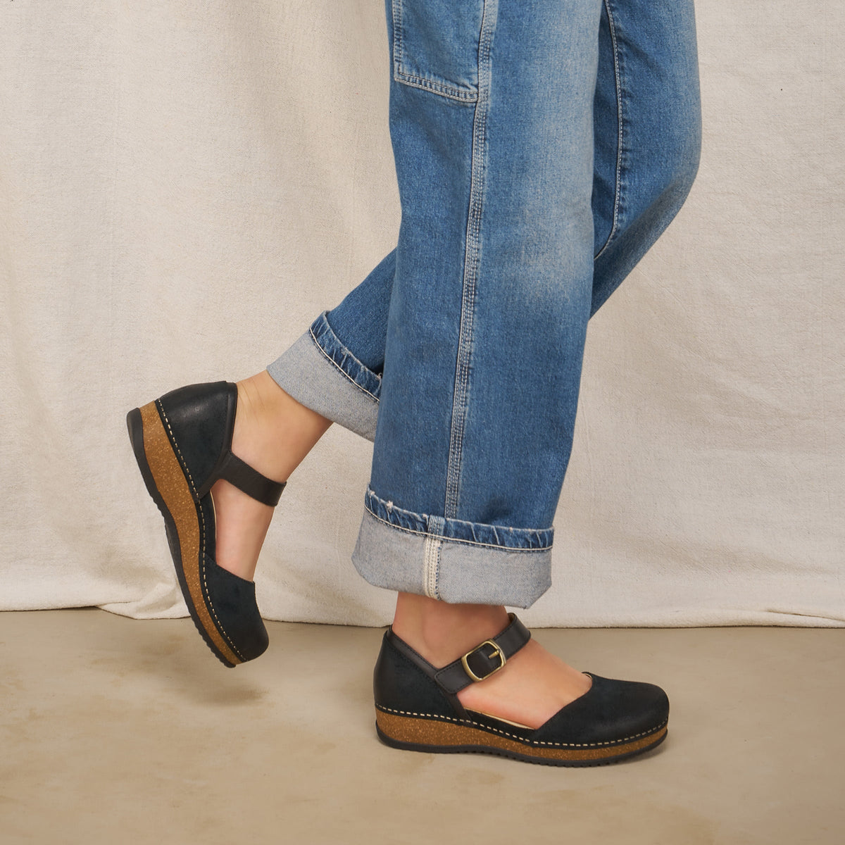 Dansko Signature / Mae Black Burnished Suede