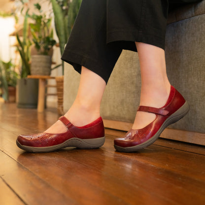 Dansko Recommended / Stacy Red Waxy Burnished