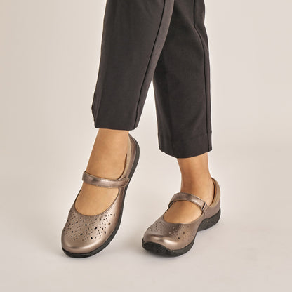 Dansko Trending / Stacy Pewter Metallic