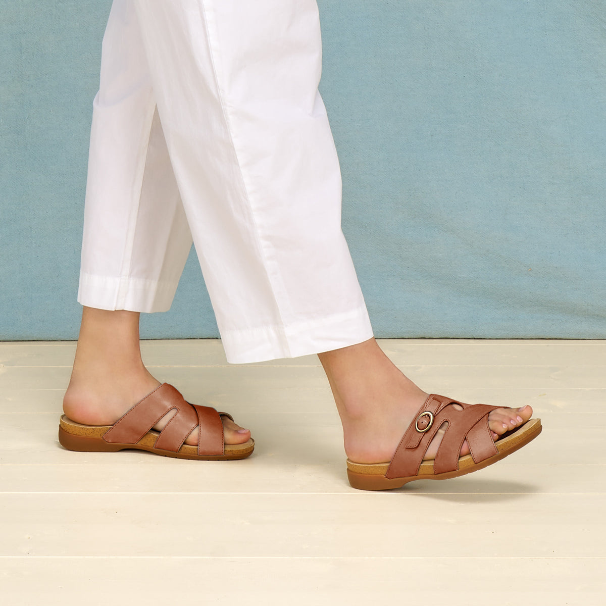 Dansko Special Offer / Regan Toffee Leather