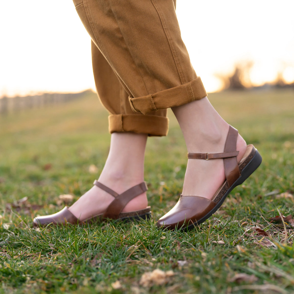 Dansko Hot Sale / Rowan Tan Waxy Burnished