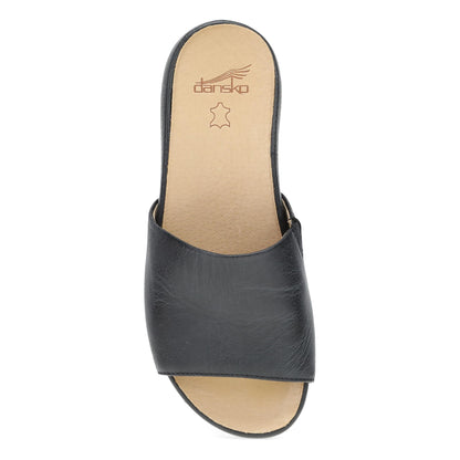 Dansko Value / Twyla Black Leather