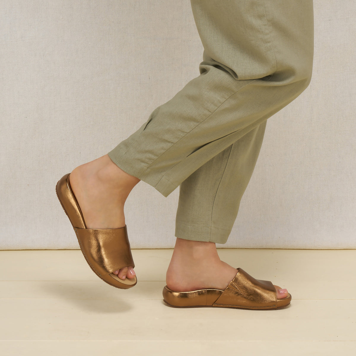 Dansko Signature / Twyla Bronze Metallic