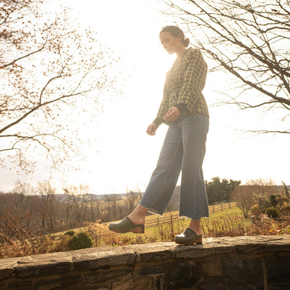 Dansko Sale / Andie Olive Calf
