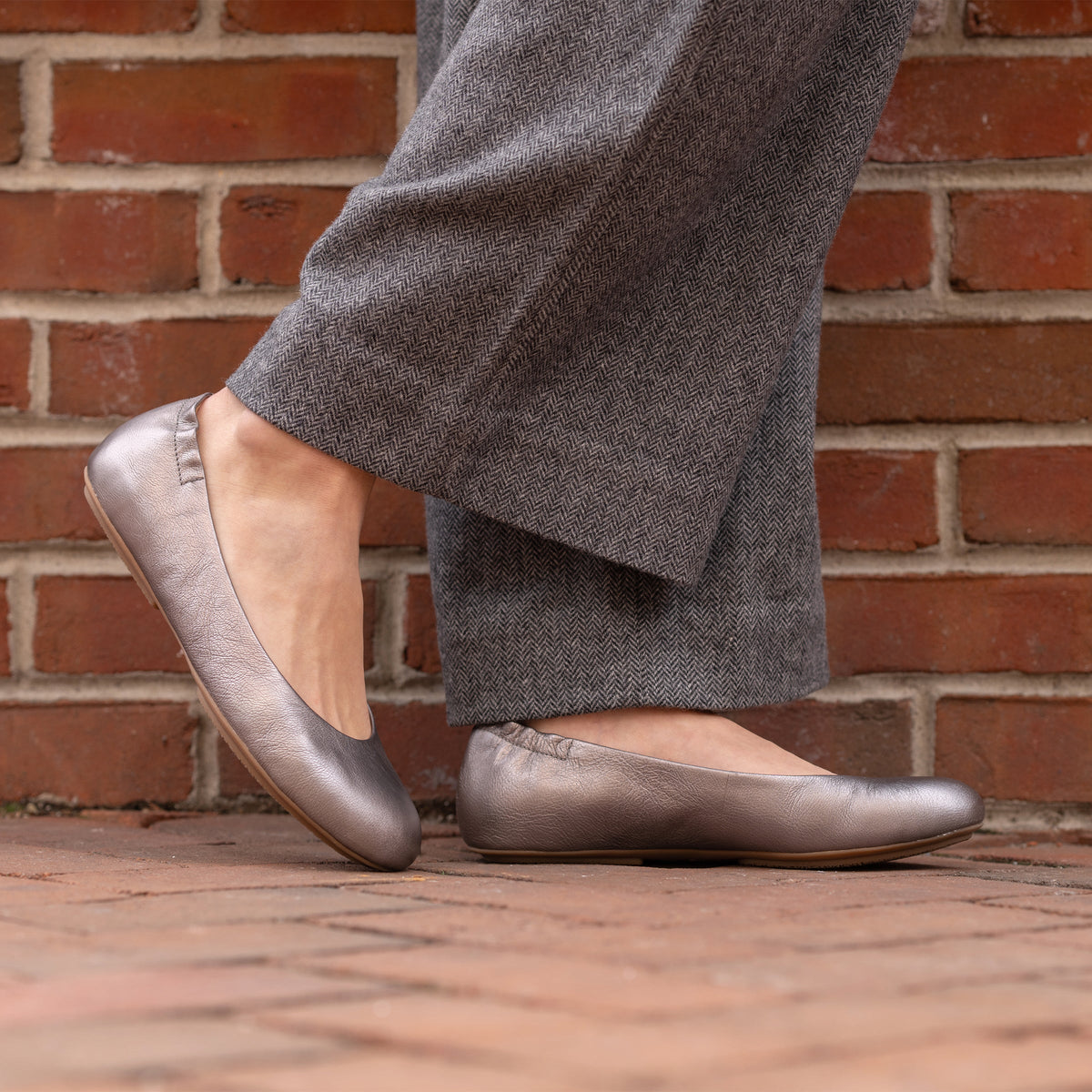 Dansko Everyday / Mollie Pewter Metallic