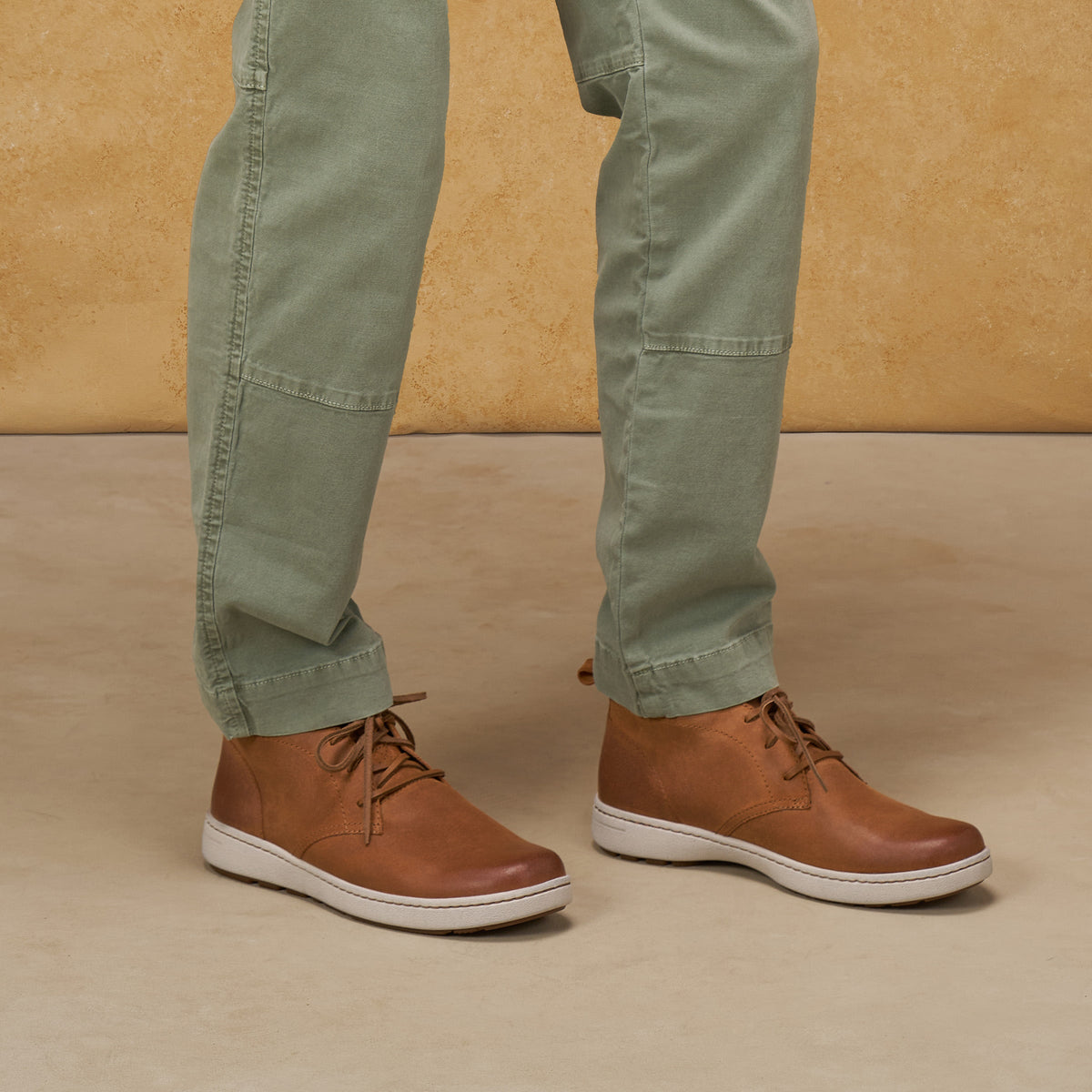 Dansko Hot Sale / Tony Tan Burnished Suede